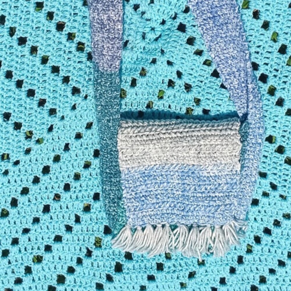 New unused crochet purse made by me!